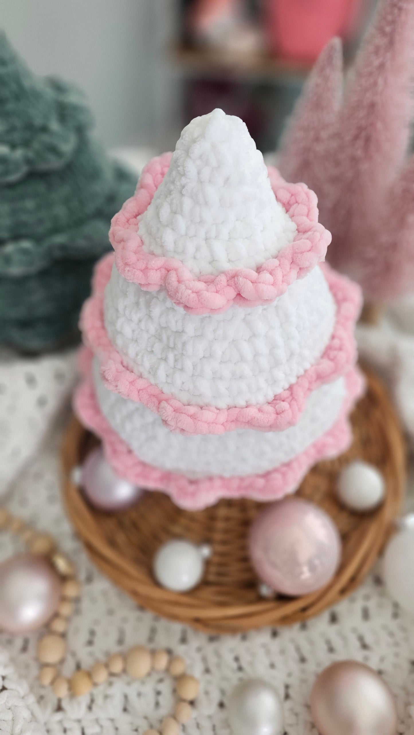 Christmas Tree Crochet Pattern, No Sew, Amigurumi, Christmas, PDF Download, KnotsMerryYarn