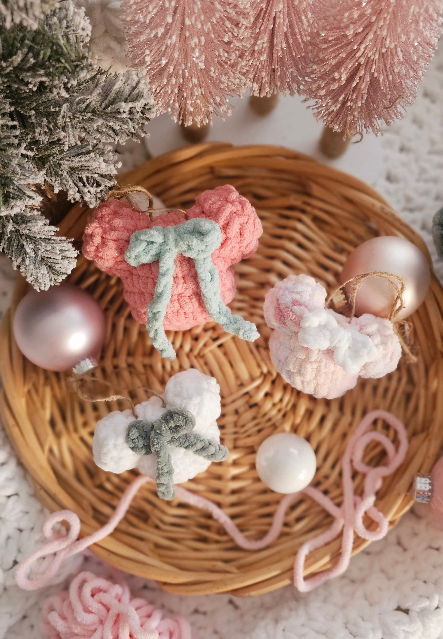 Christmas Ornament | CROCHET PATTERN | No Sew | Instant Download PDF | Magical Ornament