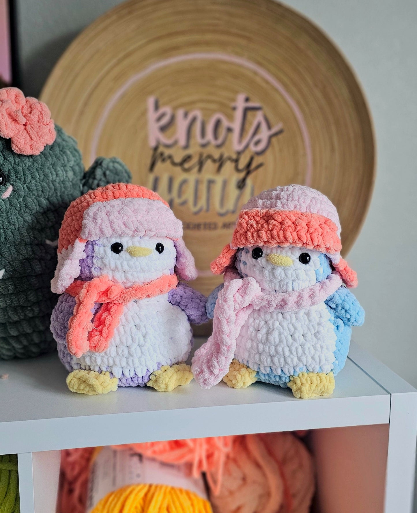 Penguin Crochet Pattern, No Sew, Amigurumi, Peal the Penguin, PDF Download, KnotsMerryYarn