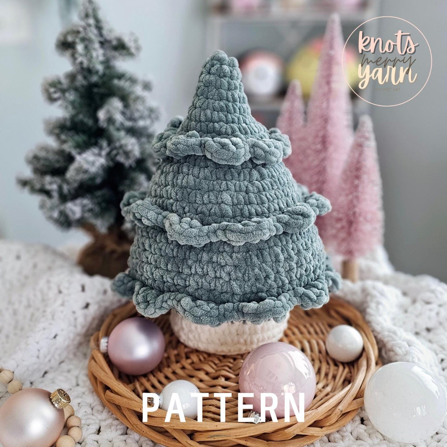 Christmas Tree Crochet Pattern, No Sew, Amigurumi, Christmas, PDF Download, KnotsMerryYarn