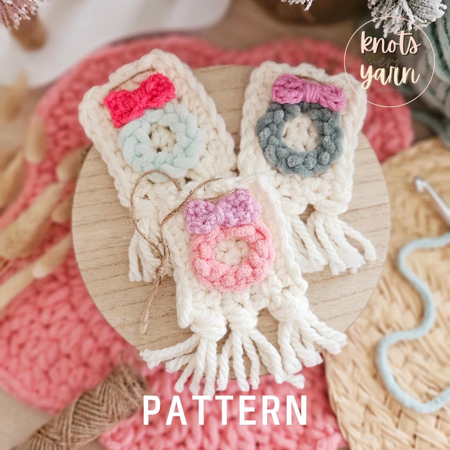 Christmas Ornament Crochet Pattern, No Sew, Canvas Wreath Ornament, PDF Download, KnotsMerryYarn