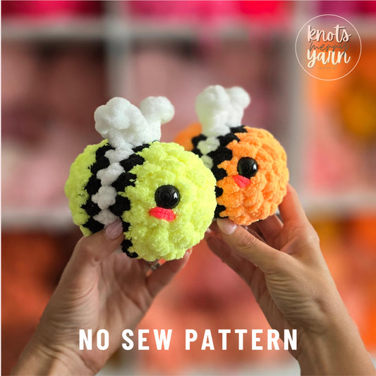 Bee Crochet Pattern, Beginner Friendly, No Sew, Amigurumi, PDF Download, KnotsMerryYarn